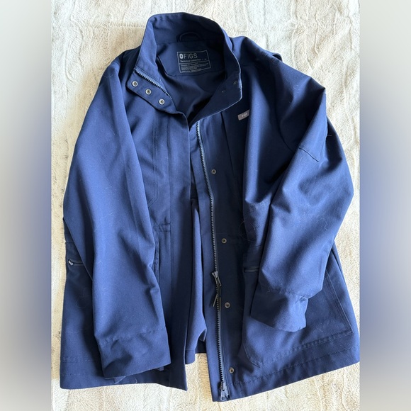 Figs Page Scrub Jacket 💙🦋🌀 - Picture 8 of 10